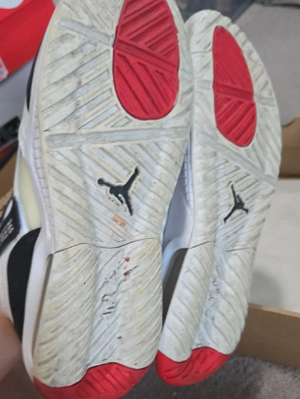 Jordan Ma2 Size 10 White Black Red